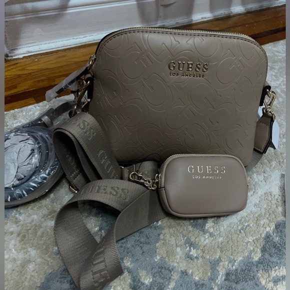 Bard new GUESS crossbody bag in Taupe color - Picture 6 of 8